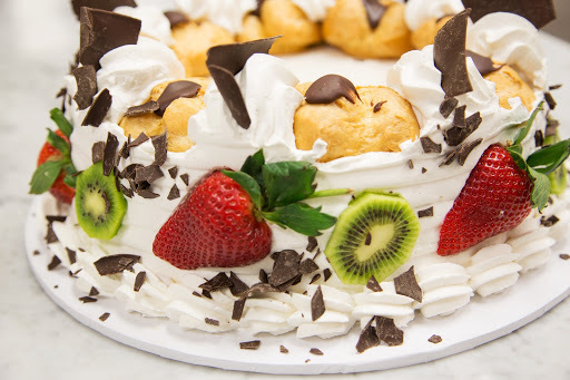 Yenny's Bakery & Cafe