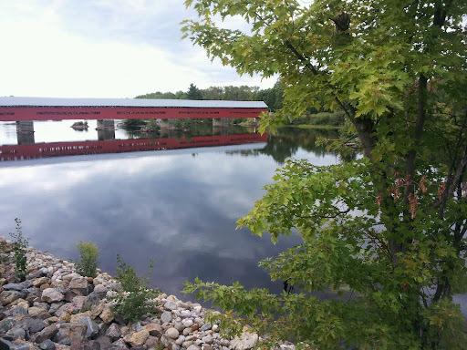 Maison George Bryson Tea Room