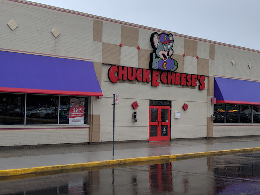 Chuck E. Cheese