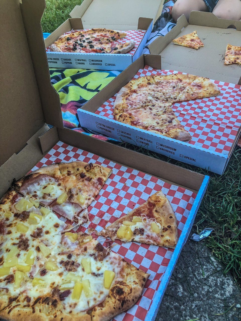 Fat Zach’s Wood Fire Pizza