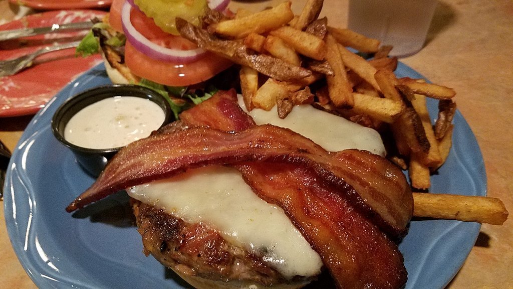 Bubba's Bar & Grille
