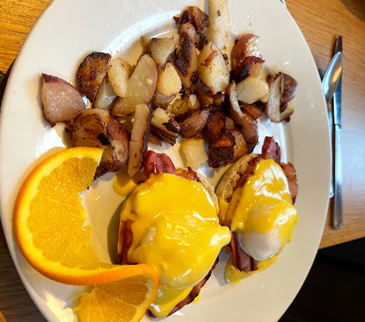 42nd Street Cafe & Bistro