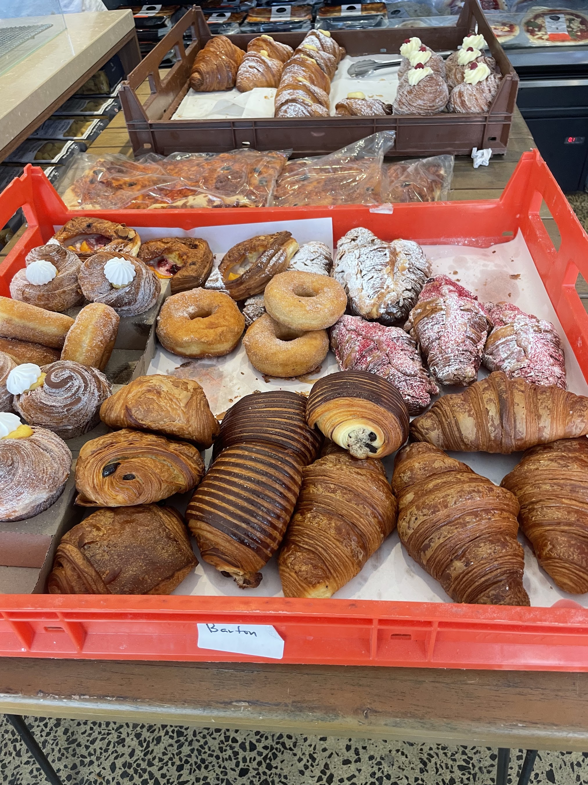 Deli On Lloyd