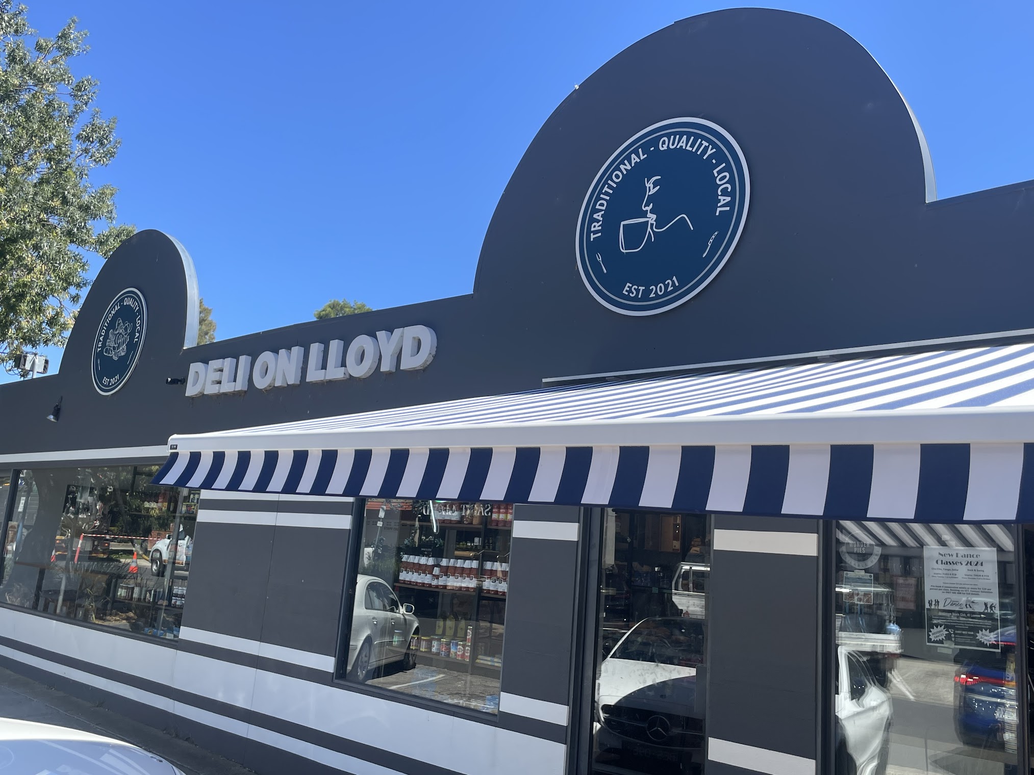 Deli On Lloyd