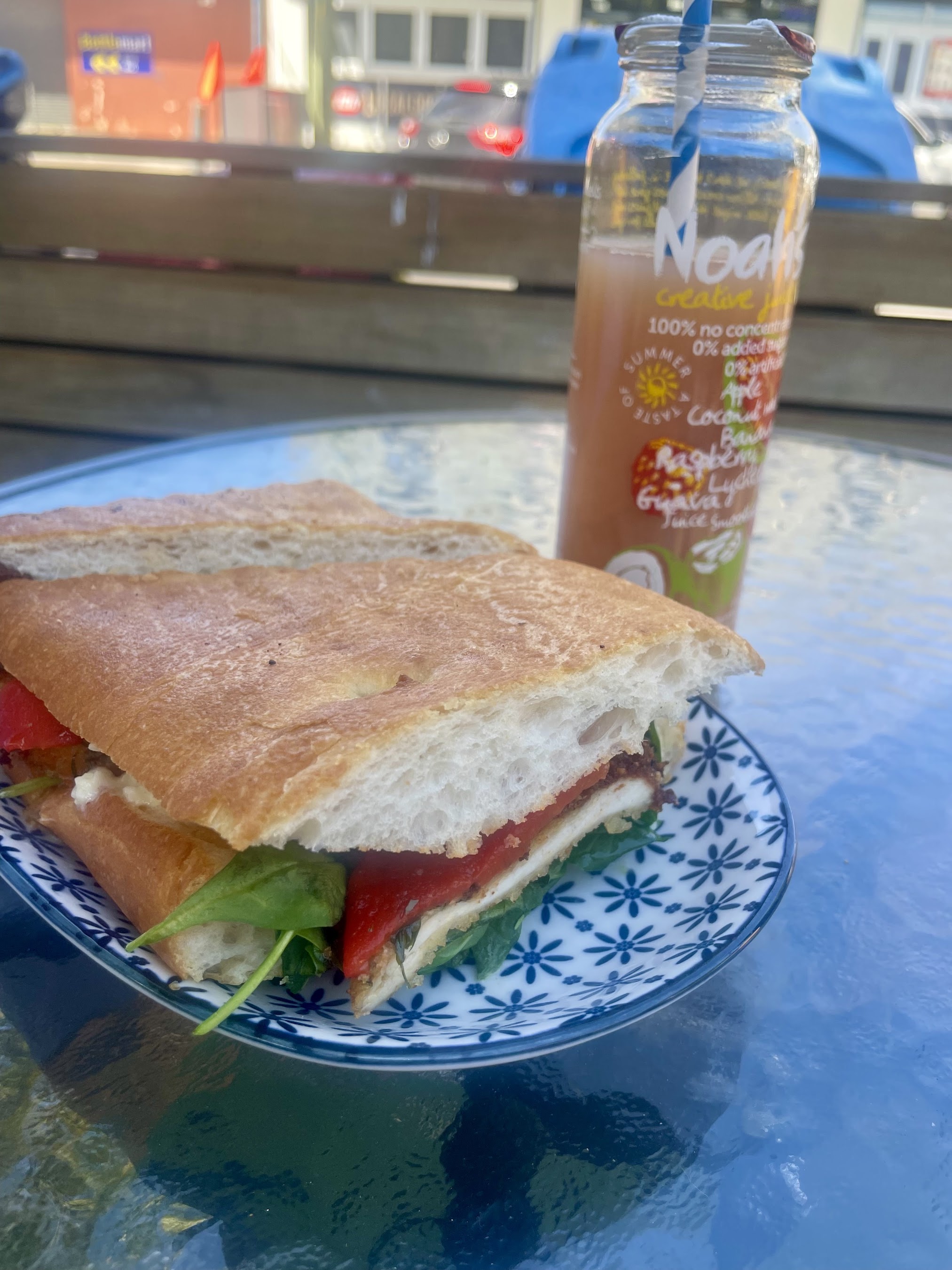 Deli On Lloyd
