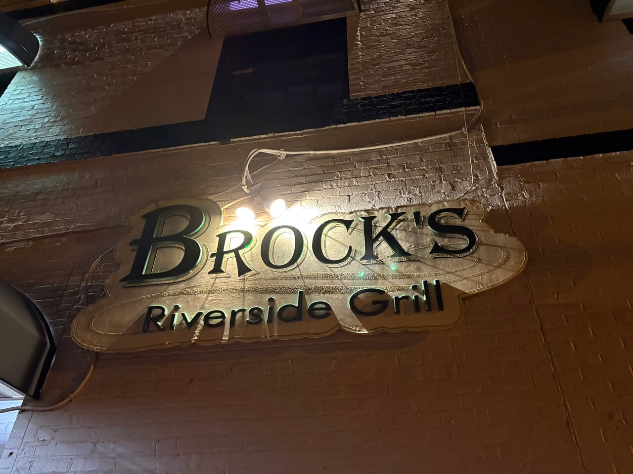 Brock's Riverside Grill
