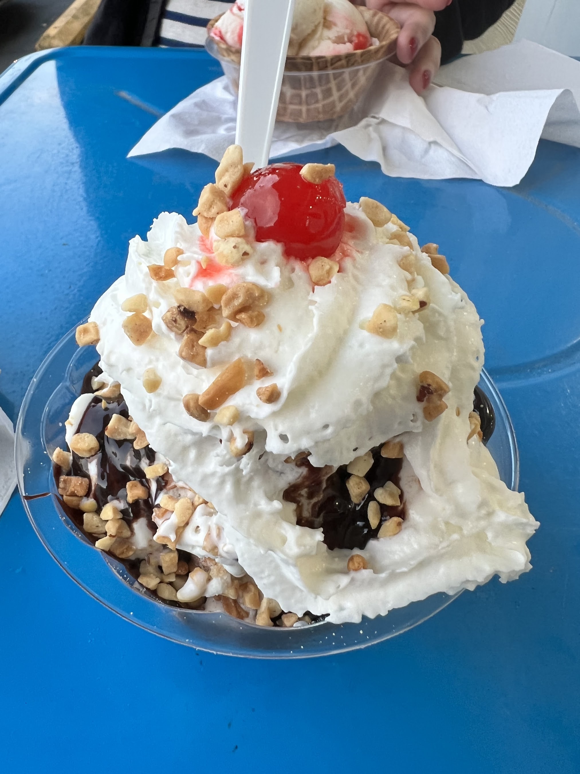 Scoops on Sunset