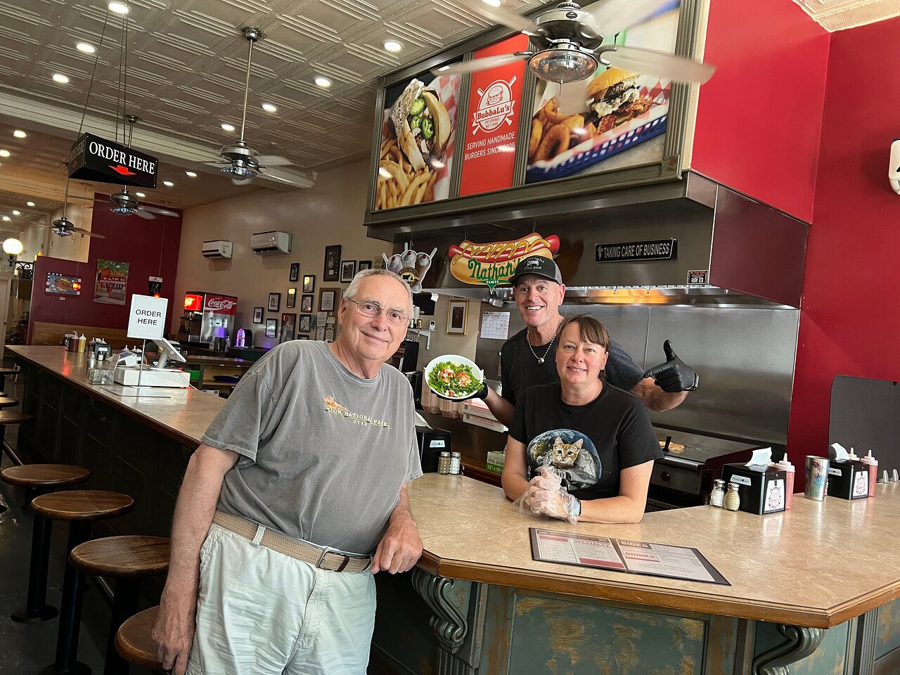 BubbaLu's Bodacious Burgers & Classy Dogs