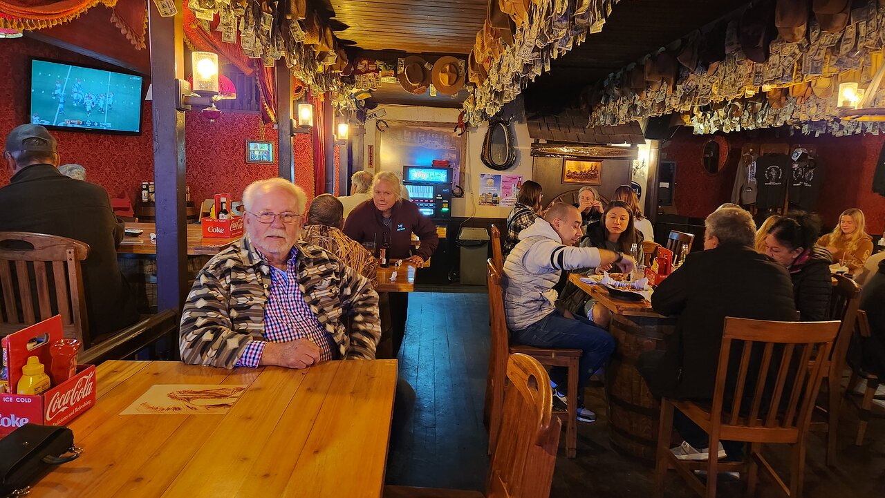 Little Missouri Dining Room & Saloon