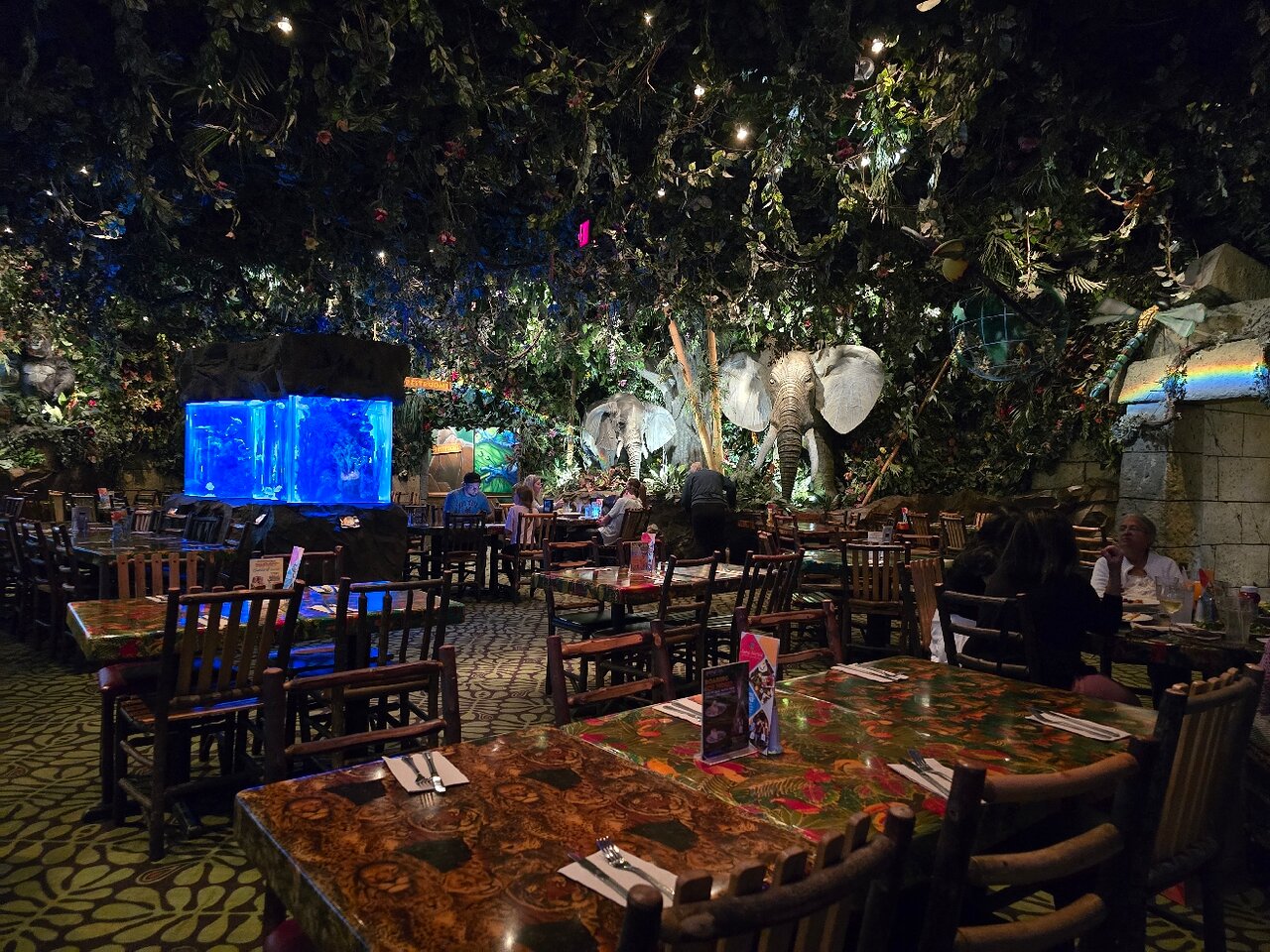Rainforest Cafe