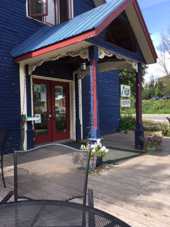 Neat Coffee Shop
