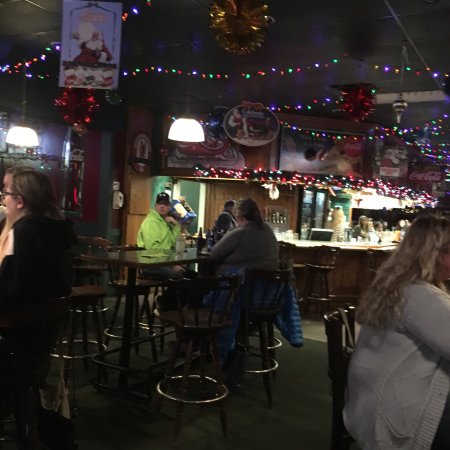 McLennan's Cocktails and Cues