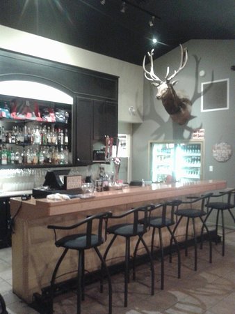 The Crossroads Restaurant and Pub