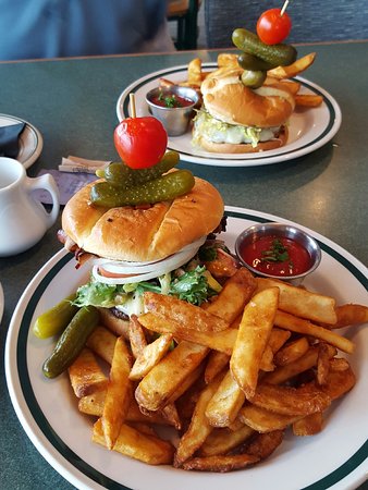 Edgewater Inn Restaurant