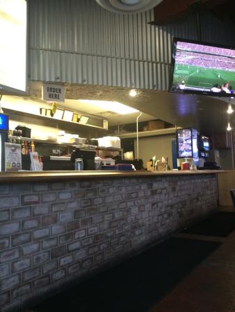 Evios Pizza & Grill