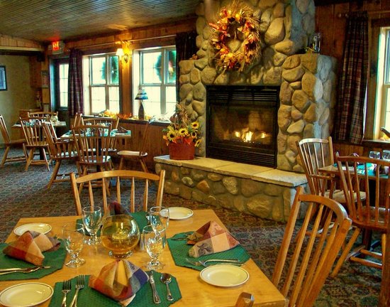 Rainbow Grille & Tavern