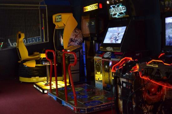 Ike's Eats and Treats