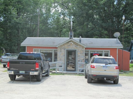 Bears Den Restaurant