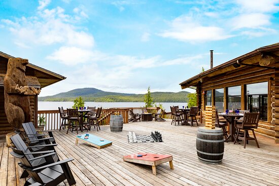 Timbers Restaurant and Lounge at Salmon Falls Resort