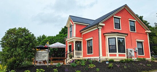 Dickie Baxter Taproom & Bistro