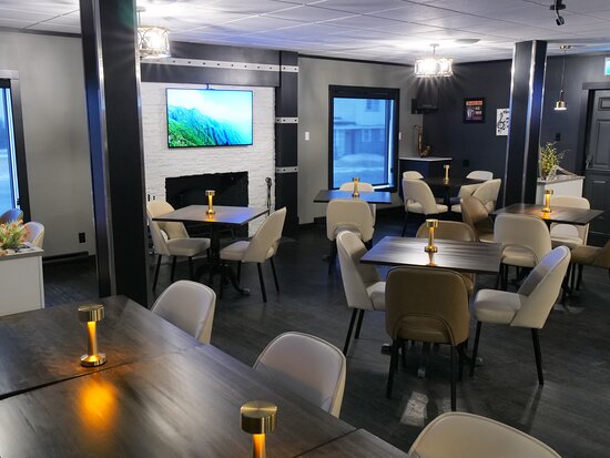 Lus Lounge And Restaurant