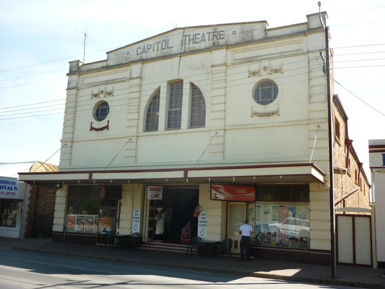 229 on Main Cafe