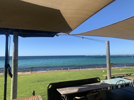 BlueWater Beach Cafe