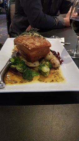Roxby Downs Tavern