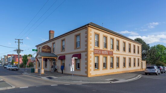 Lucas Hotel