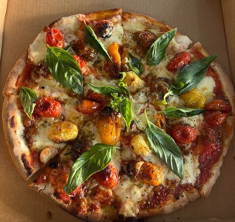 Carittas Pizzas at The Food Shed