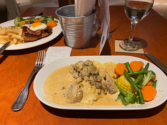 Opal Inn Bistro