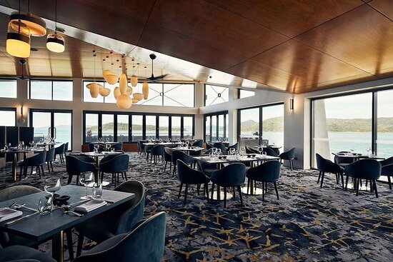 Infinity Restaurant - Daydream Island