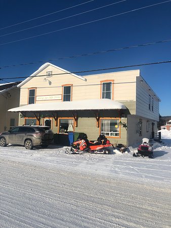 Auberge Aux Mille Pecher