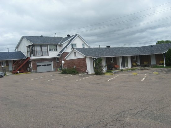 Hillside Inn Pembroke