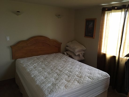 Happy Trails Campground & Cabins