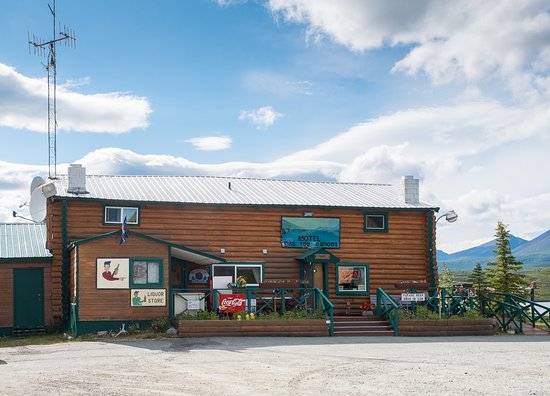 Tangle River Inn