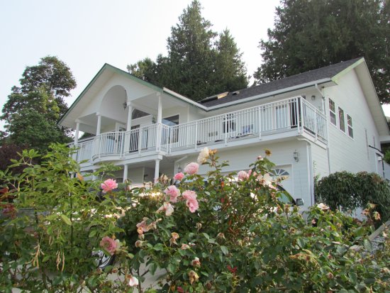Ocean Point Bed & Breakfast
