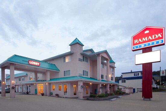 Ramada 100 Mile House by Wyndham