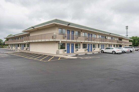 Motel 6 Kansas City North - Airport