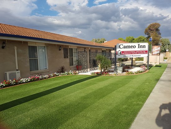 Cameo Inn