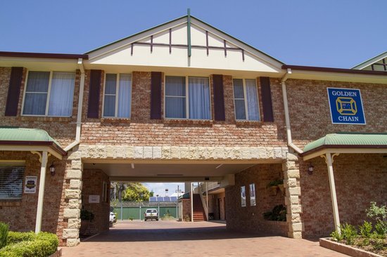 Endeavour Court Motor Inn