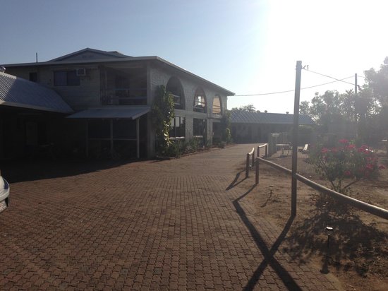 Latara Motel