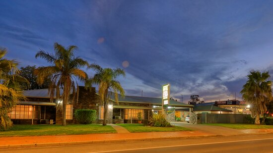 Castlereagh Lodge Motel, Serviced Houses and Apartments