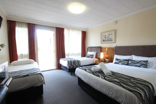 Molly Morgan Motor Inn