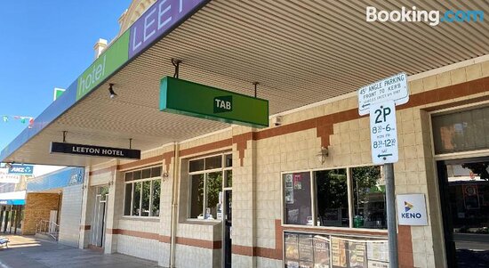Leeton Hotel