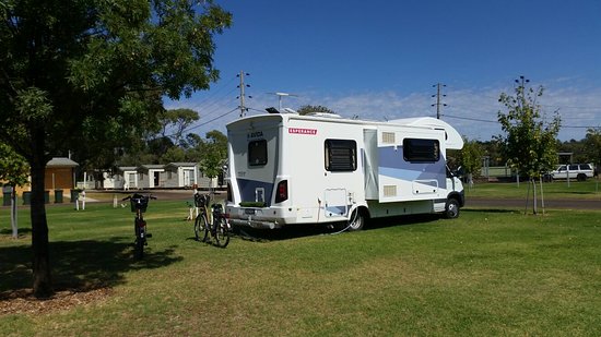 Hillston Caravan Park