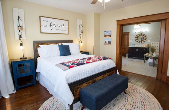 Weston Firefly Inn