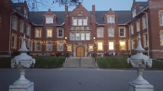 The Inn at Belvoir Winery