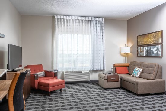 TownePlace Suites Petawawa