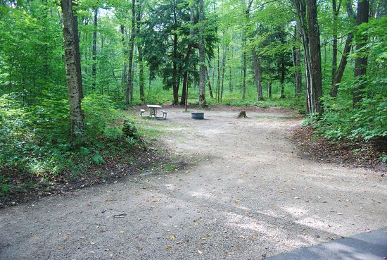 AuTrain Lake Campground